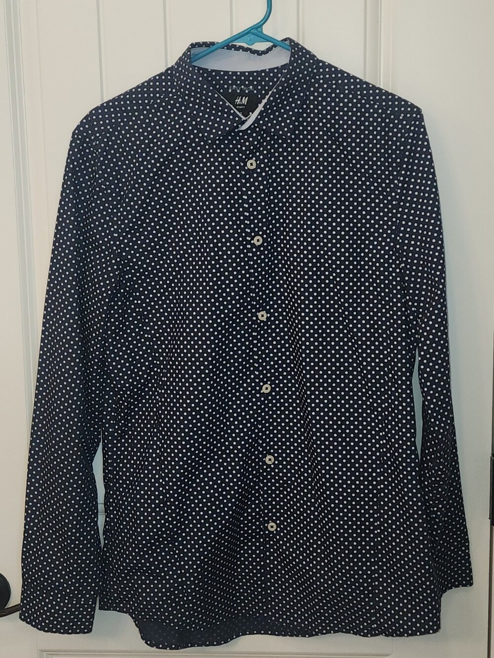 H&M Men's Navy Blue Slim Fit Easy-iron Shirt